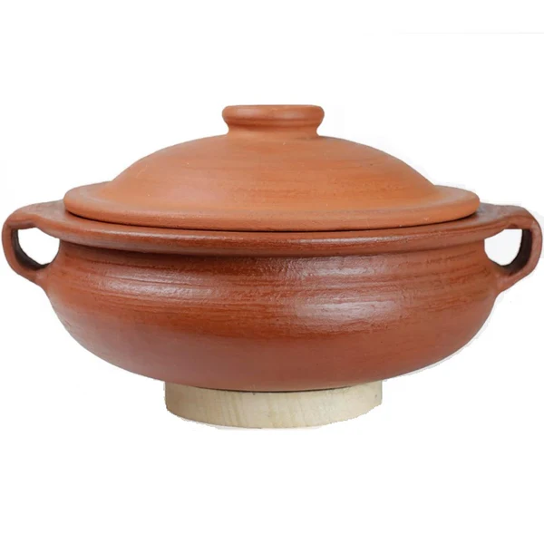 CLAY POT
